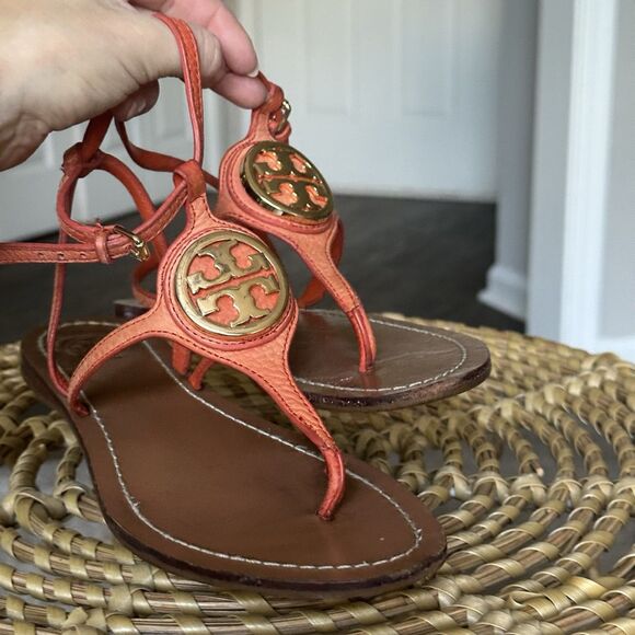 Tory Burch Women's Emmy T-Strap Logo Flat Orange Leather Sandals size 6M - Picture 5 of 12